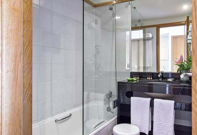 דירת 2 חדרי שינה עם נוף לבריכה, Aqualuz Lagos by The Editory