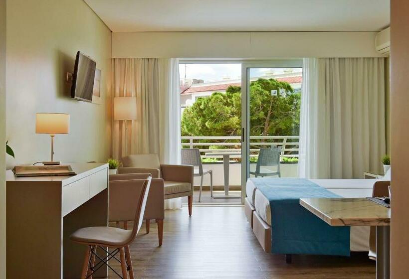 סטודיו פרמיום, Aqualuz Lagos by The Editory