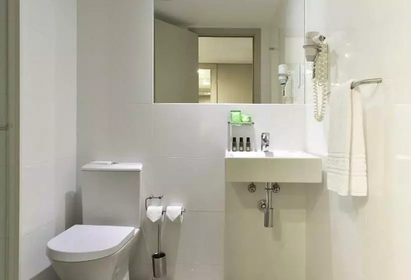 2 Bedroom Premium Apartment, Aqualuz Lagos by The Editory