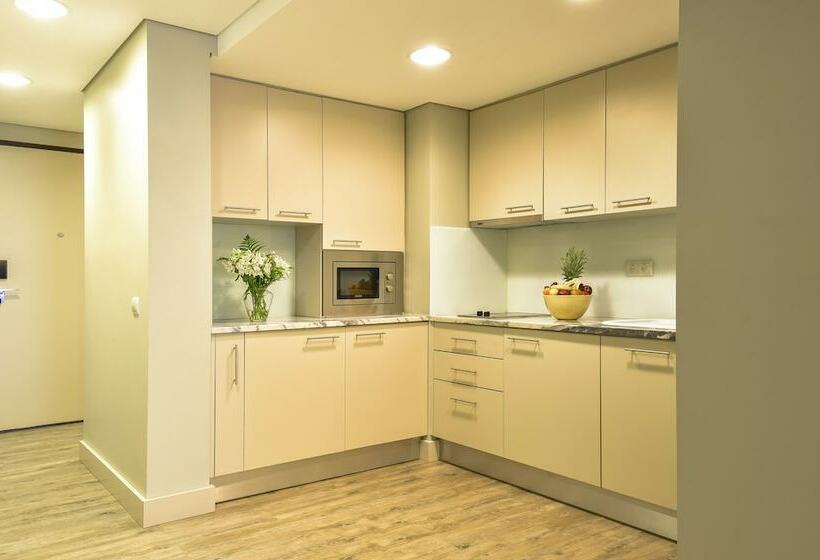 דירת פרמיום 2 חדרי שינה, Aqualuz Lagos by The Editory