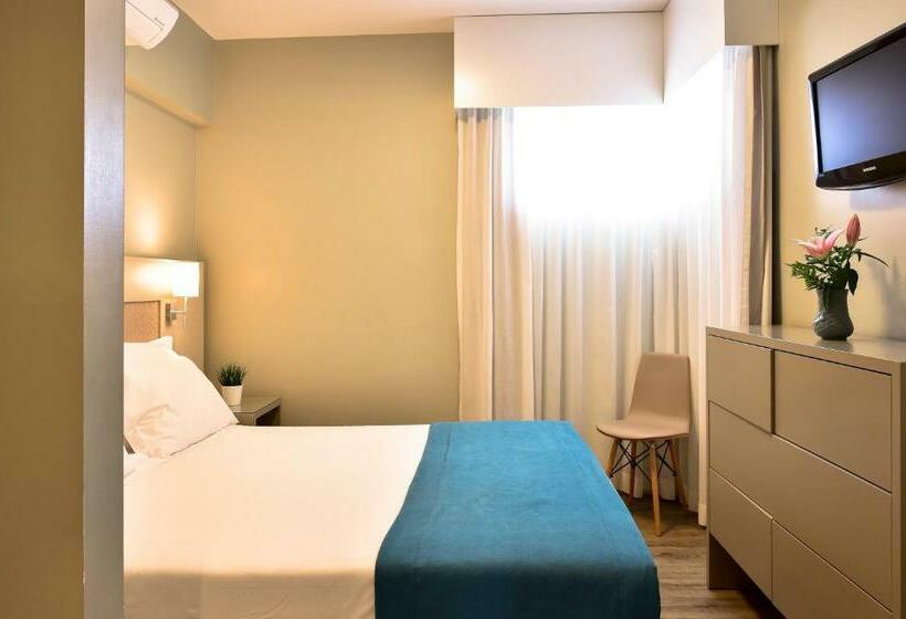 דירת חדר פרמיום עם נוף לבריכה, Aqualuz Lagos by The Editory