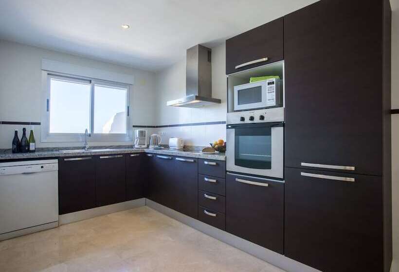 オーシャンビューの３ベッドルームデラックスアパート, Complejo Bellavista Residencial