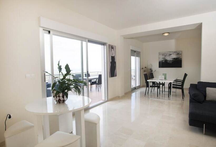 オーシャンビューの３ベッドルームデラックスアパート, Complejo Bellavista Residencial