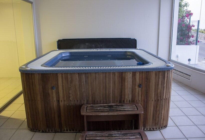 オーシャンビューの２ベッドルームデラックスアパート, Complejo Bellavista Residencial