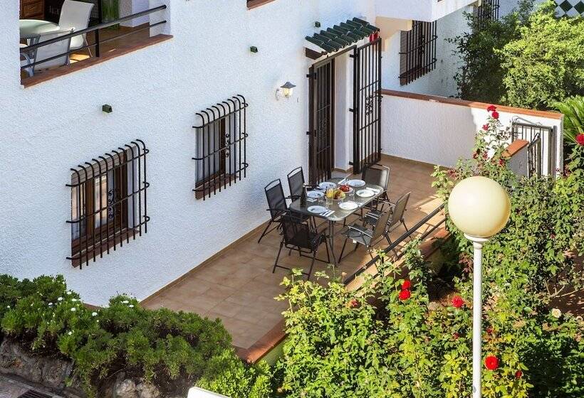 Апартаменты 3 Спальни, Complejo Bellavista Residencial