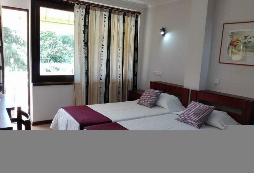 Номер Стандарт Адаптированный для Инвалидов, Balaia Mar