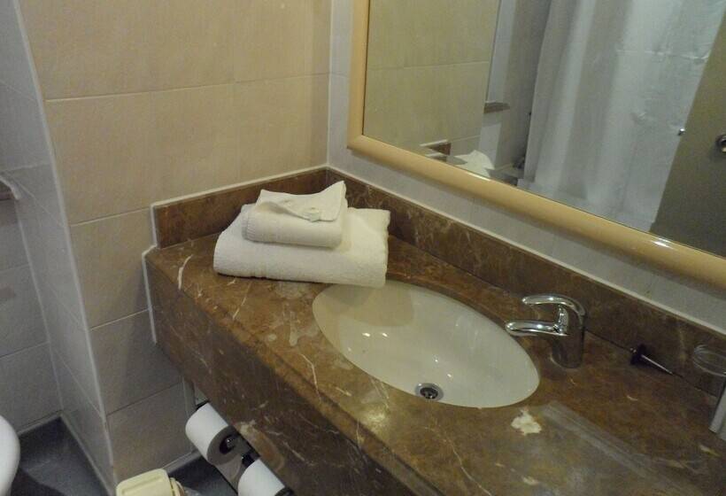 اتاق استاندارد یک نفره, Britannia Edinburgh