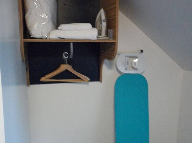 اتاق استاندارد یک نفره, Britannia Edinburgh