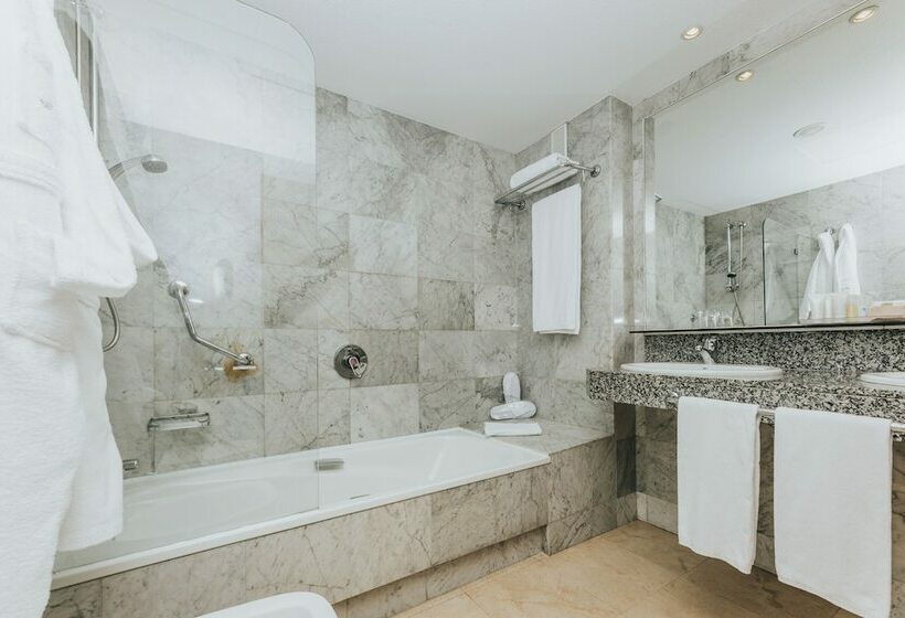 标准间, Cleopatra Palace