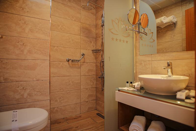 스탠다드 싱글 룸, Columbia