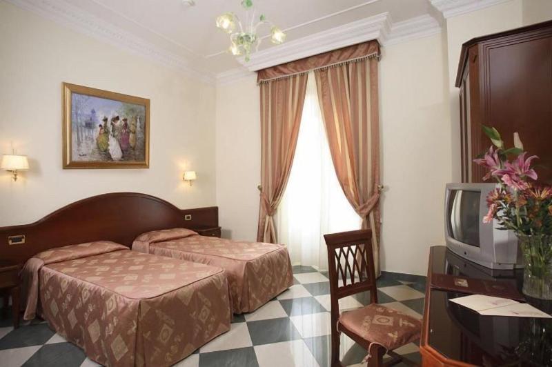 اتاق استاندارد, Contilia