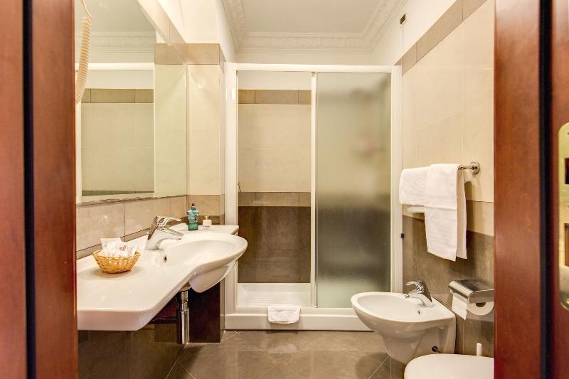 חדר סטנדרט לארבעה, Contilia