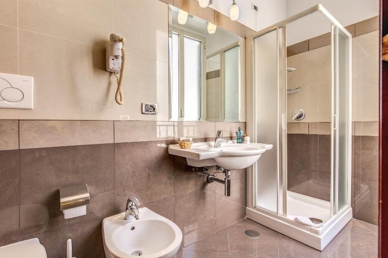 חדר סופריור, Contilia