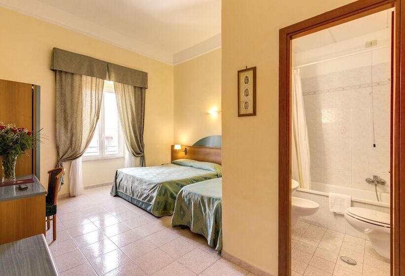 חדר סטנדרט לארבעה, Contilia