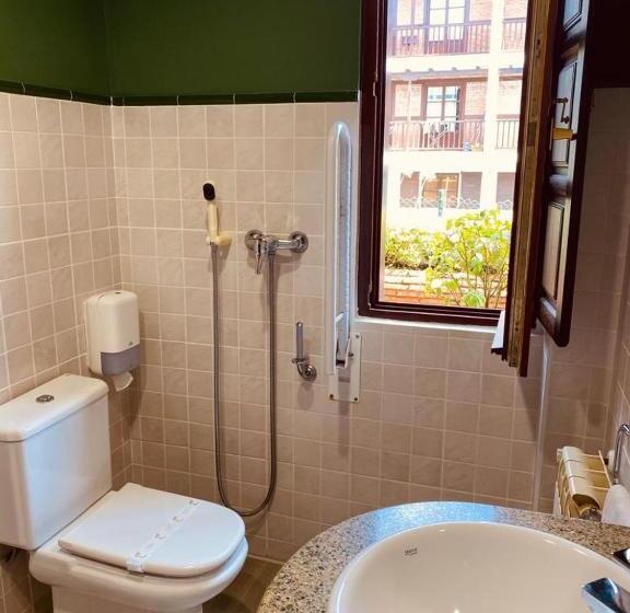 غرفة قياسية مزوَّدة بتراس, El Tejo De Comillas