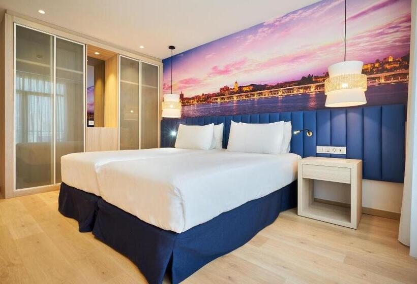 Superior Room with Terrace, Eurostars Astoria