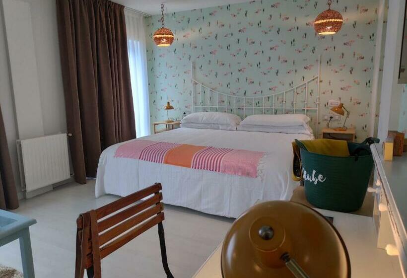 جناح جونيور عائلى, Mar Azul & Surf