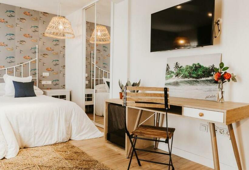 جناح جونيور عائلى, Mar Azul & Surf