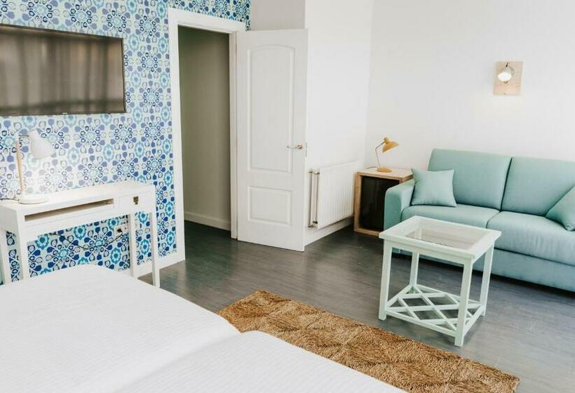 جناح جونيور عائلى, Mar Azul & Surf