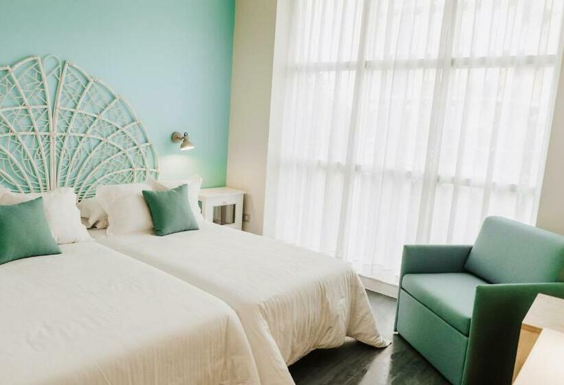 غرفة قياسية ثلاثية, Mar Azul & Surf