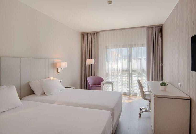 Номер Стандарт, NH Lecco Pontevecchio