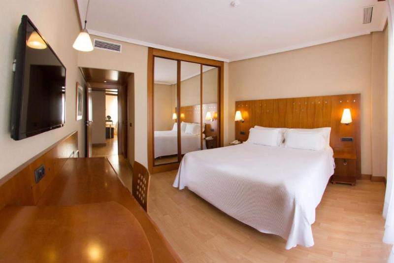 Полулюкс Одноместный с Террасой, NH San Pedro De Alcántara