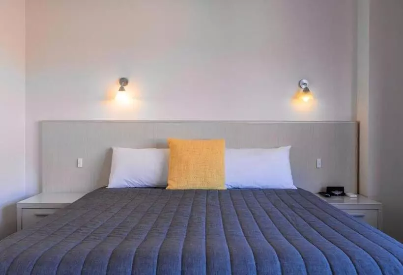 キングサイズベッドのスーペリアルーム, Mayfair Plaza Motel And Apartments