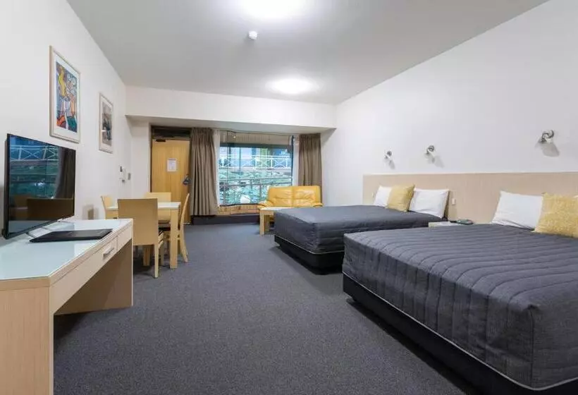 スーペリアールーム, Mayfair Plaza Motel And Apartments