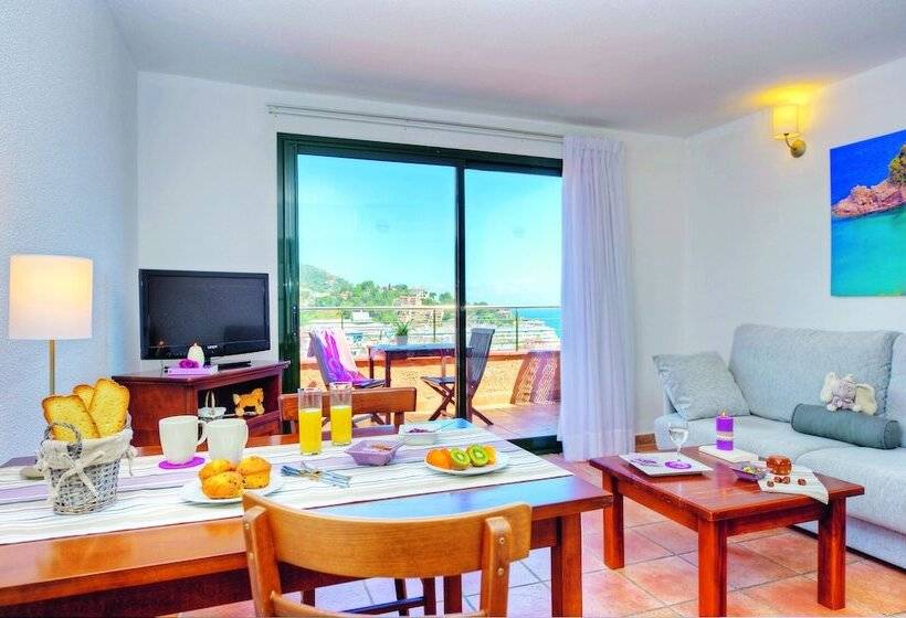 带1个卧室的带海景的公寓, Villa Romana