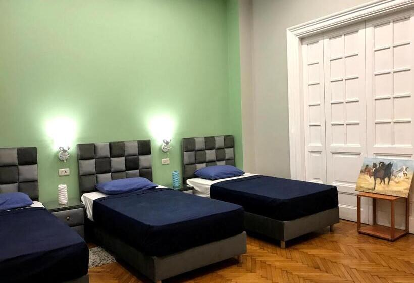 اتاق استاندارد سه نفره, Cairo Hub