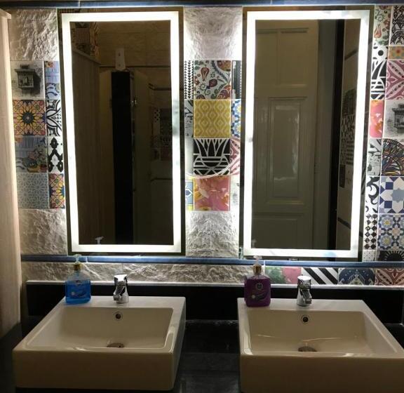 اتاق لوکس با چشم‌انداز شهر, Cairo Hub