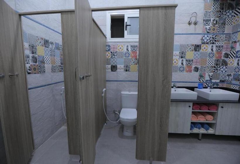 اتاق لوکس با بالکن, Cairo Hub
