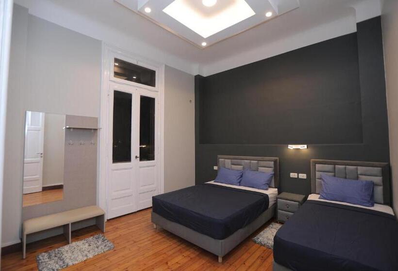 اتاق لوکس با بالکن, Cairo Hub