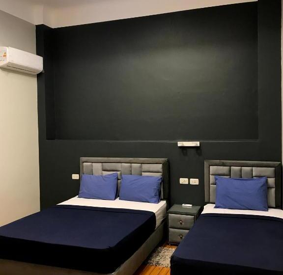 اتاق لوکس با بالکن, Cairo Hub