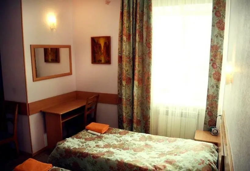 Habitació Triple Estàndard, Dobrodiy