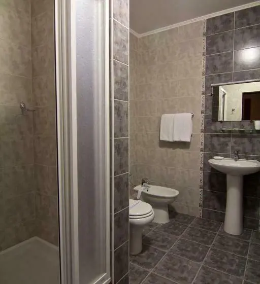 Habitació Estàndard 2 Llits Matrimoni, Dobrodiy