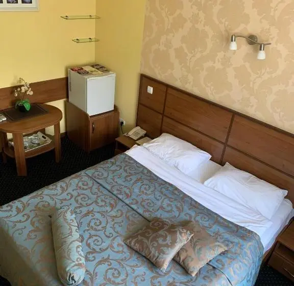 Habitació Estàndard, Dobrodiy