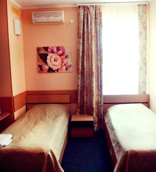 Habitació Triple Estàndard, Dobrodiy