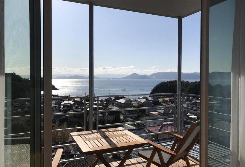 غرفة ديلوكس مطلّة علي البحر, My Lodge Naoshima