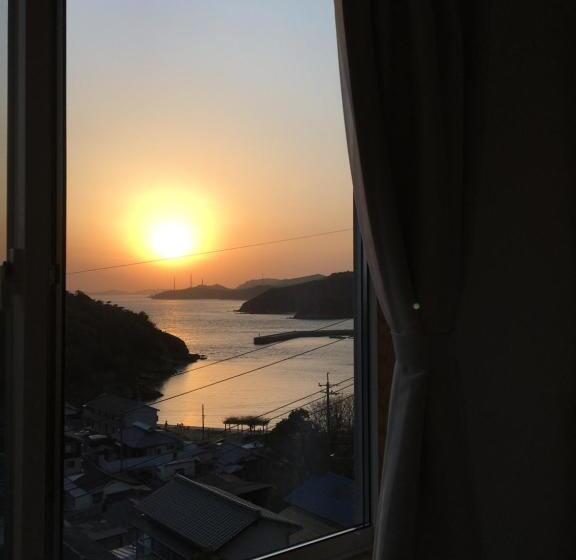 غرفة قياسية مطلّة علي البحر, My Lodge Naoshima