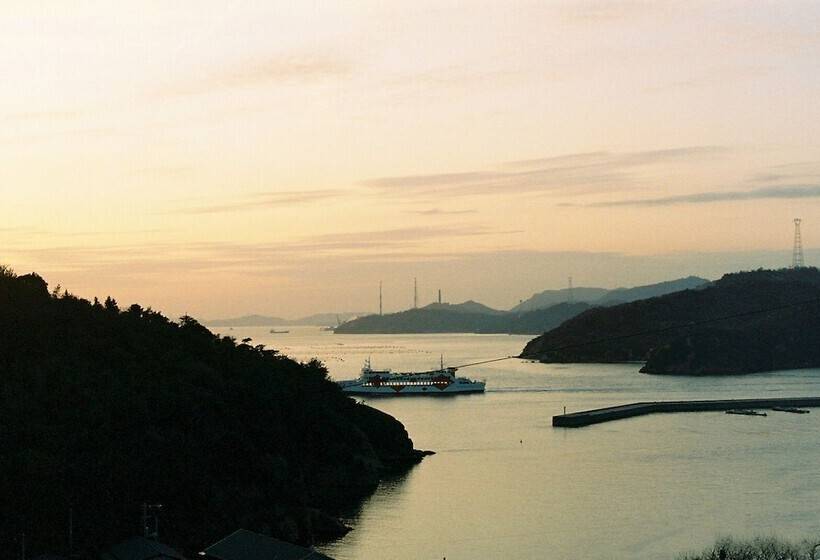 Номер Deluxe Вид на Море, My Lodge Naoshima