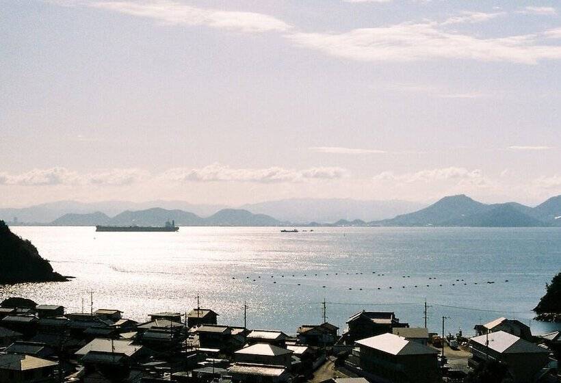 غرفة قياسية مطلّة علي البحر, My Lodge Naoshima