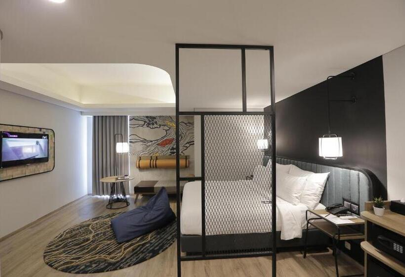 Номер Стандарт, Luminor Hotel Purwokerto By Wh