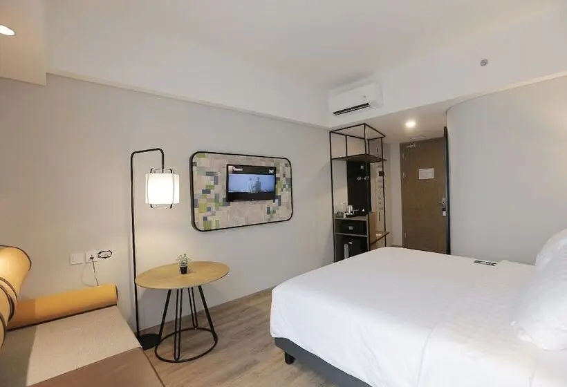デラックスルーム, Luminor Hotel Purwokerto By Wh