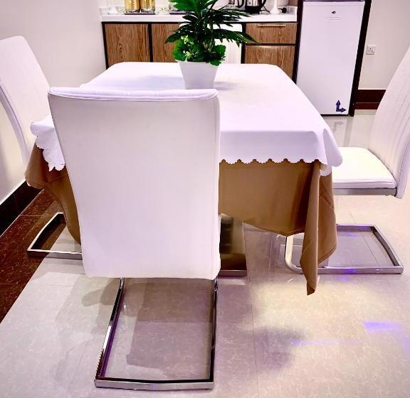 Junior Suite, Olive Suites