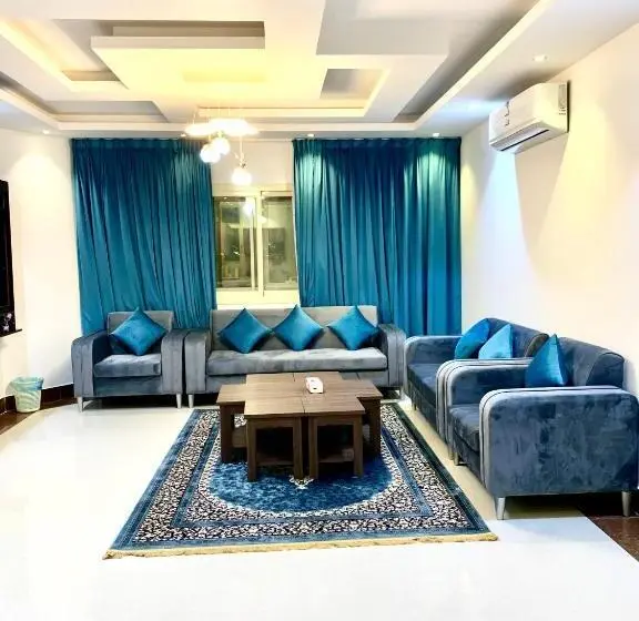 سوئیت جونیور با چشم‌انداز کوهستان, Olive Suites