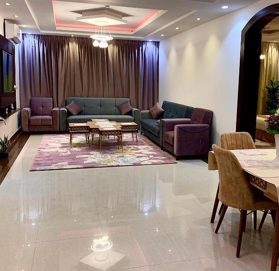 Люкс с гидромассажем, Olive Suites