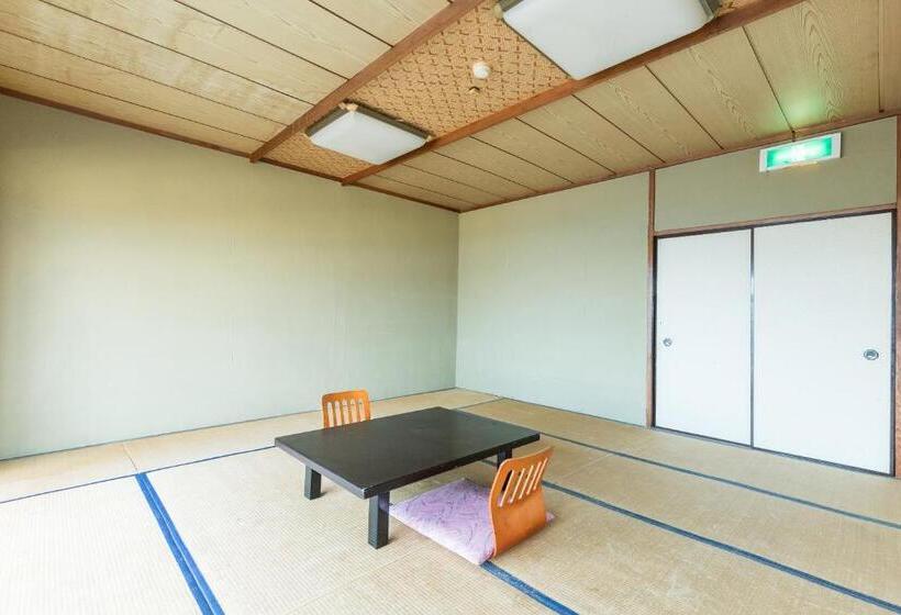 Номер Стандарт Четырехместный Совместный Санузел, Tabist Miyoshi Ryokan Odawara Manazuru