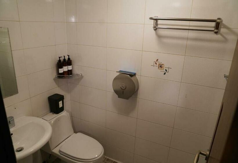 Quarto Estandar, Apollo Guesthouse