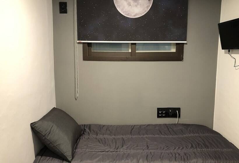 Standard Egyágyas Szoba, Apollo Guesthouse